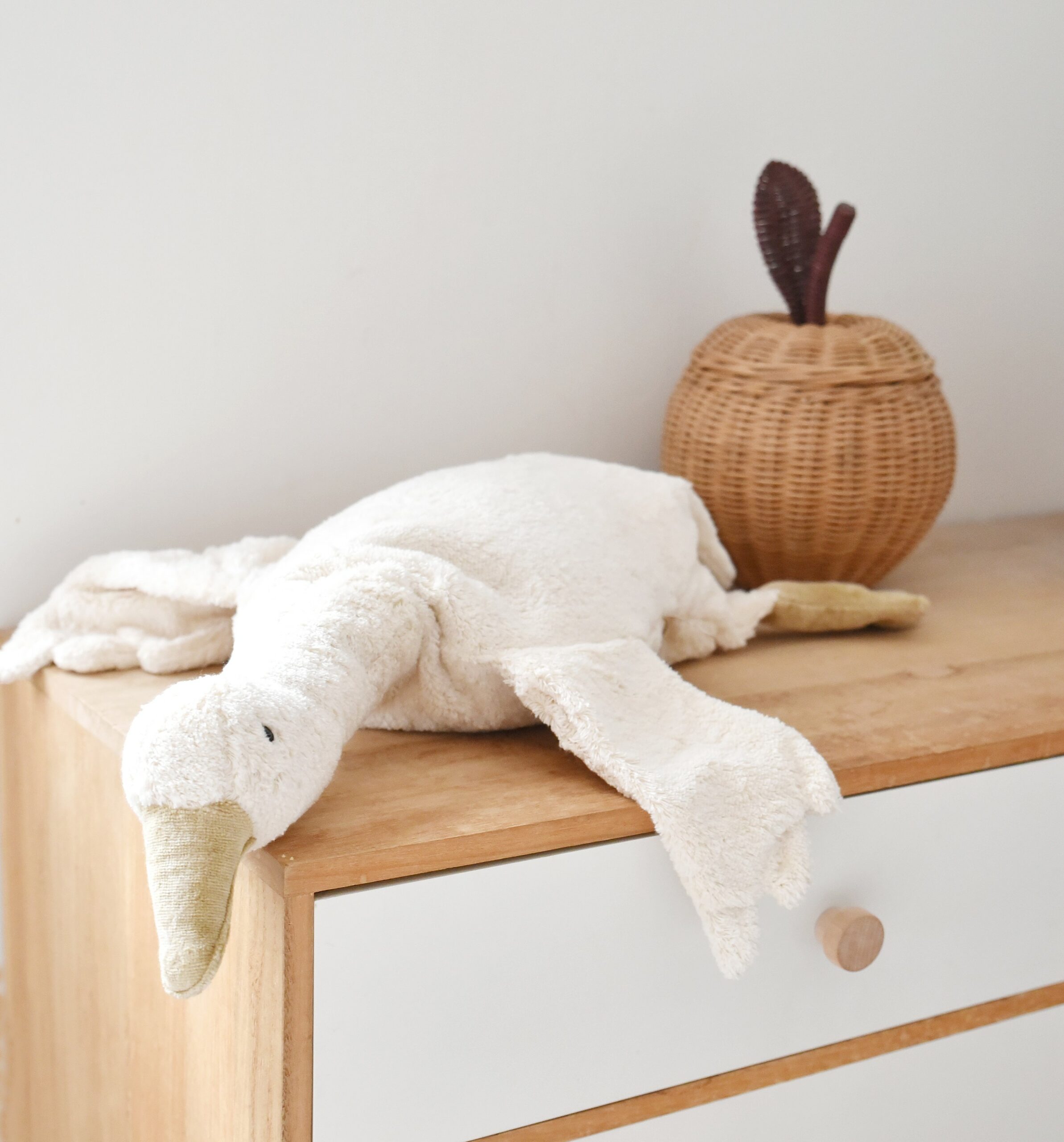 Peluche bouillotte oie (grande) - blanc<br/> <FONT face="Tunga" size=4>Senger Naturwelt</font>