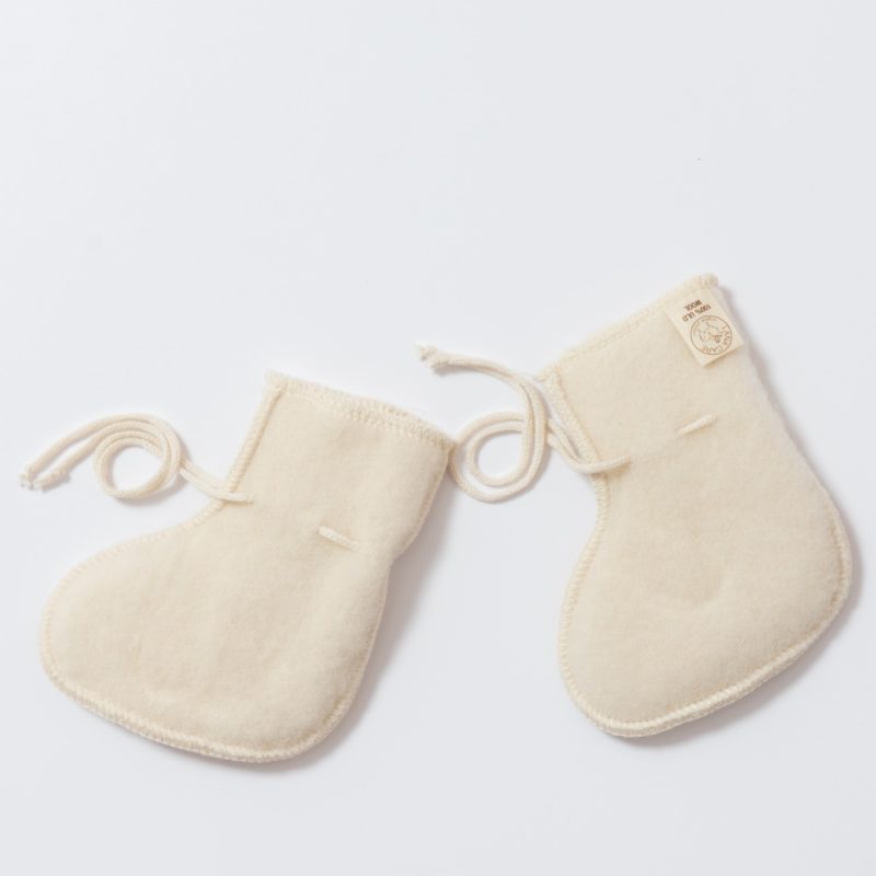 Chaussons de naissance en laine mérinos bio écru Lana Care