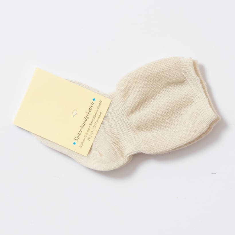 Chaussettes fines bébé en laine mérinos bio écru Grödo Groedo