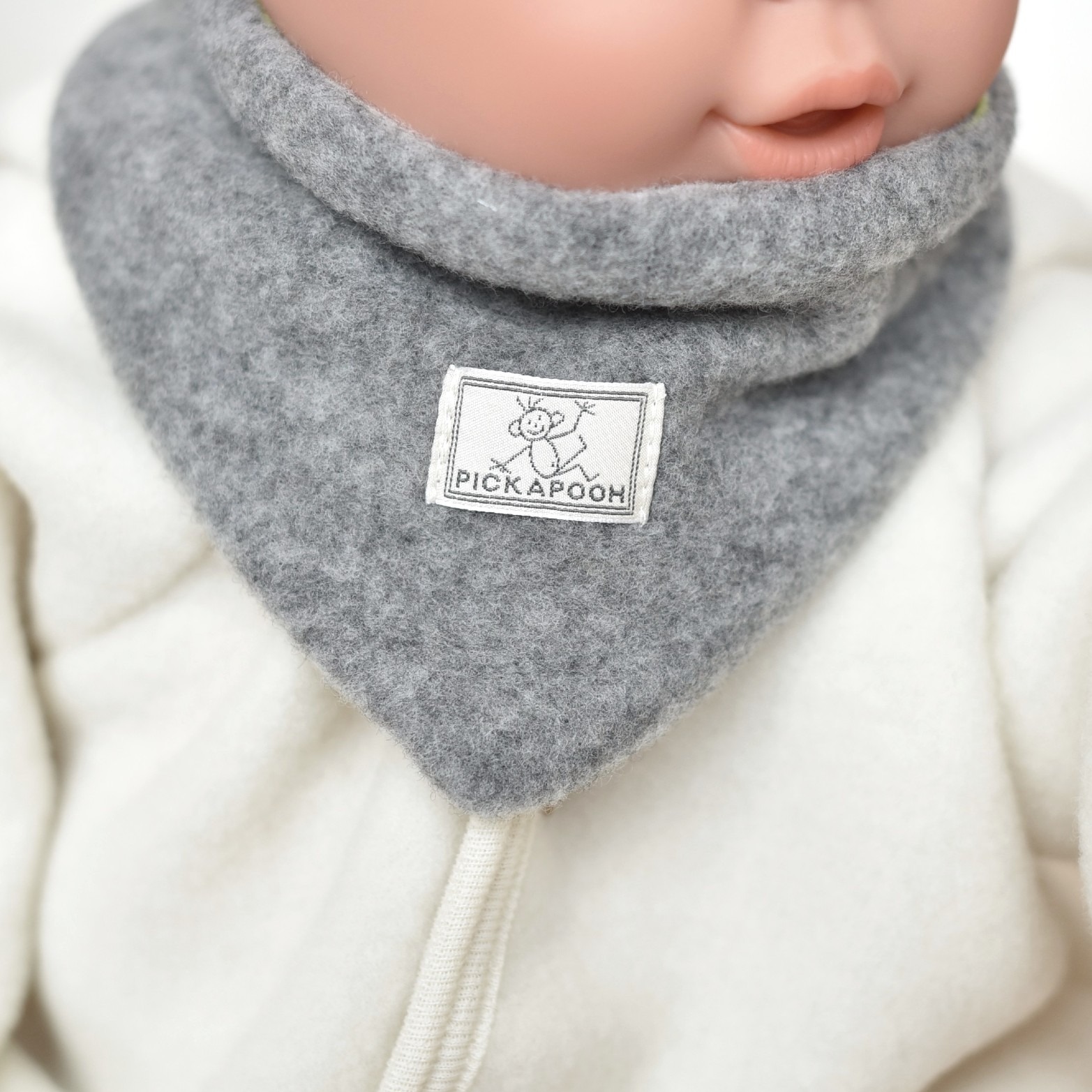 Tour de cou bébé enfant en laine polaire de laine mérinos bio gris Pickapooh