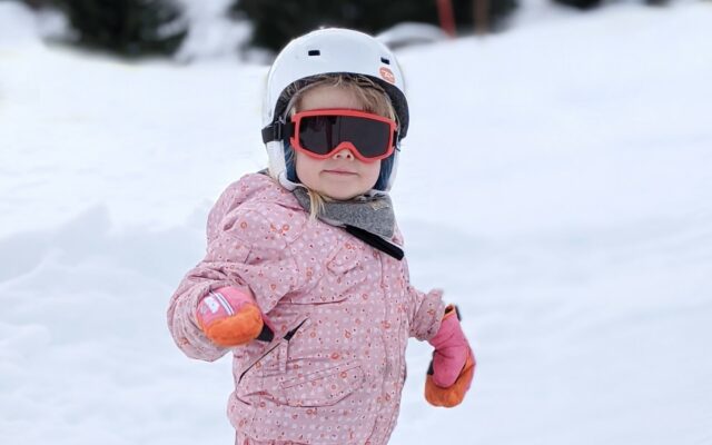 Comment habiller son enfant pour le ski ?