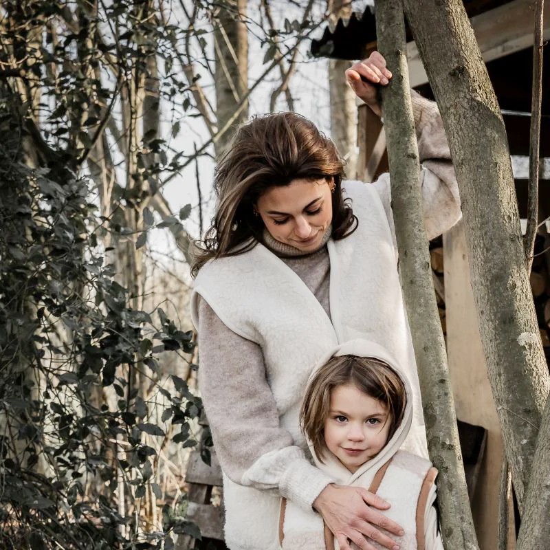 Gilet de berger en pure laine pour femme - écru<br/> <FONT face="Tunga" size=4>Alwero</font> – Image 3