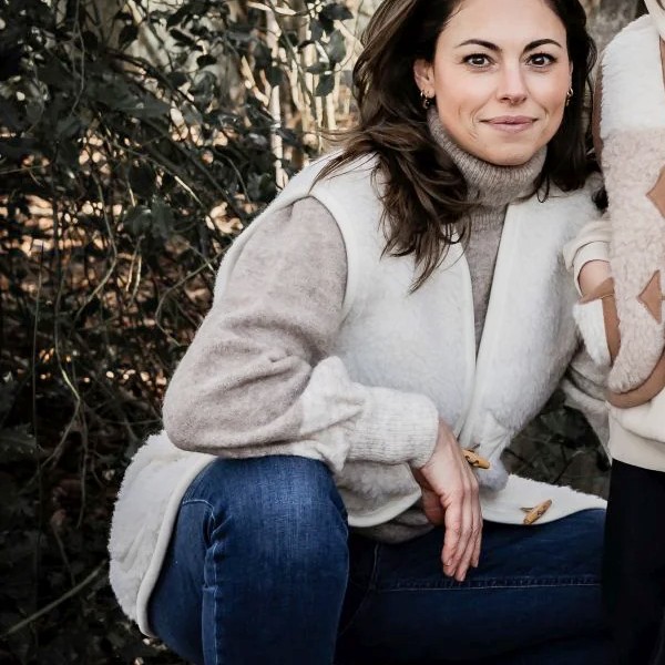 Gilet de berger en pure laine pour femme - écru<br/> <FONT face="Tunga" size=4>Alwero</font> – Image 2